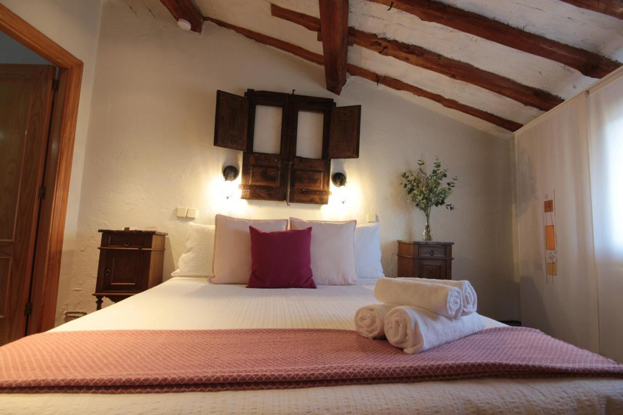 Domitila Rooms Clavijo Exterior photo